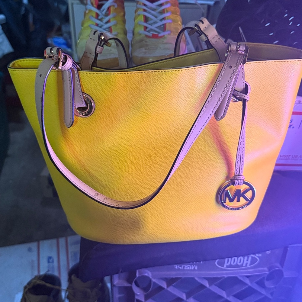MK Medium Tote